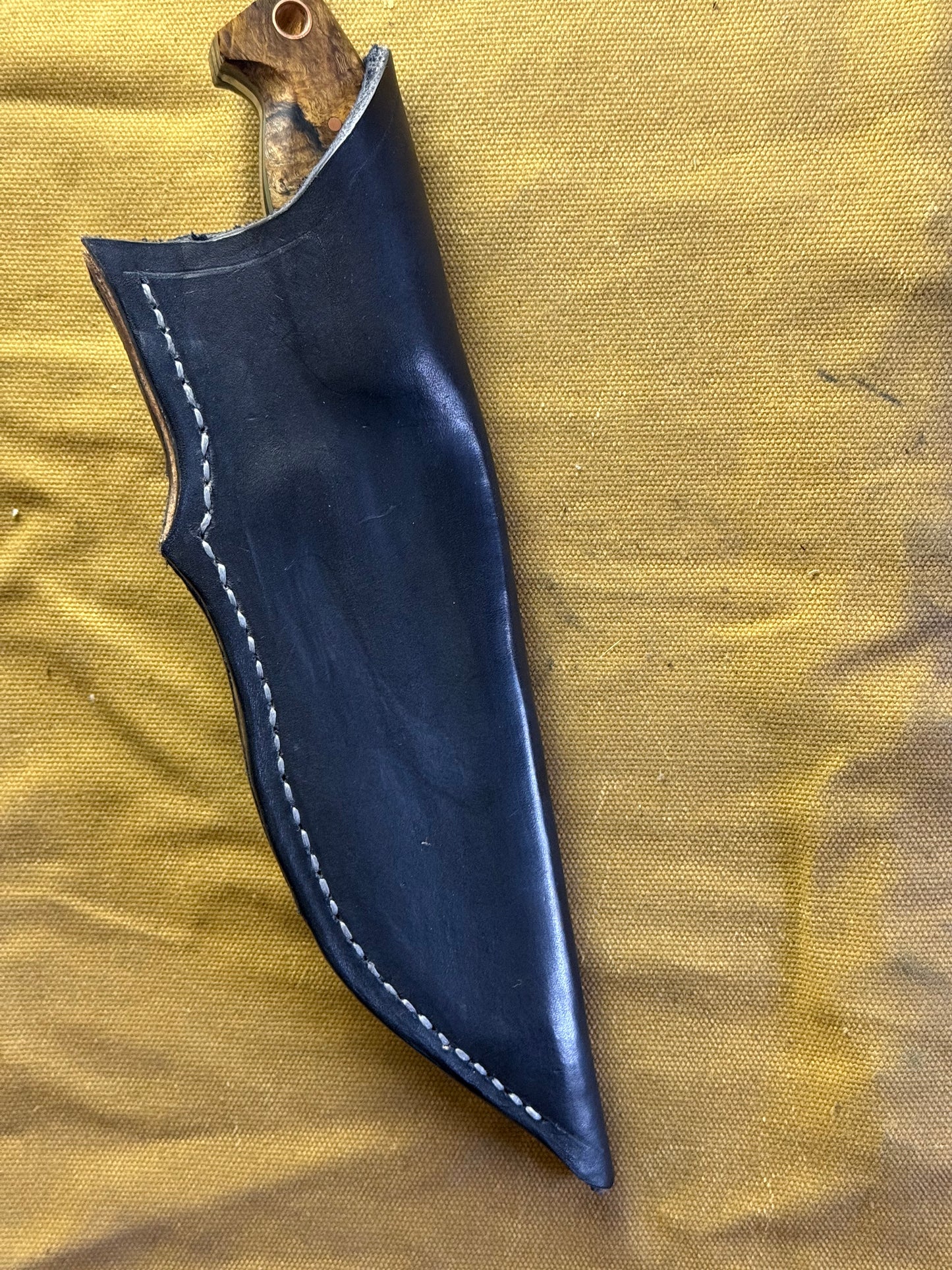 Carbon Steel hunting knife